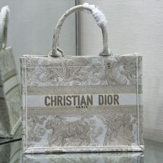 Christian Dior Shopping Bags